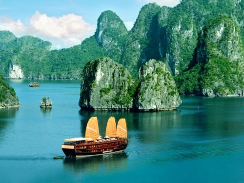 Du Khach Co The Mat Them Phi Tham Quan Vinh Ha Long 22 .7145