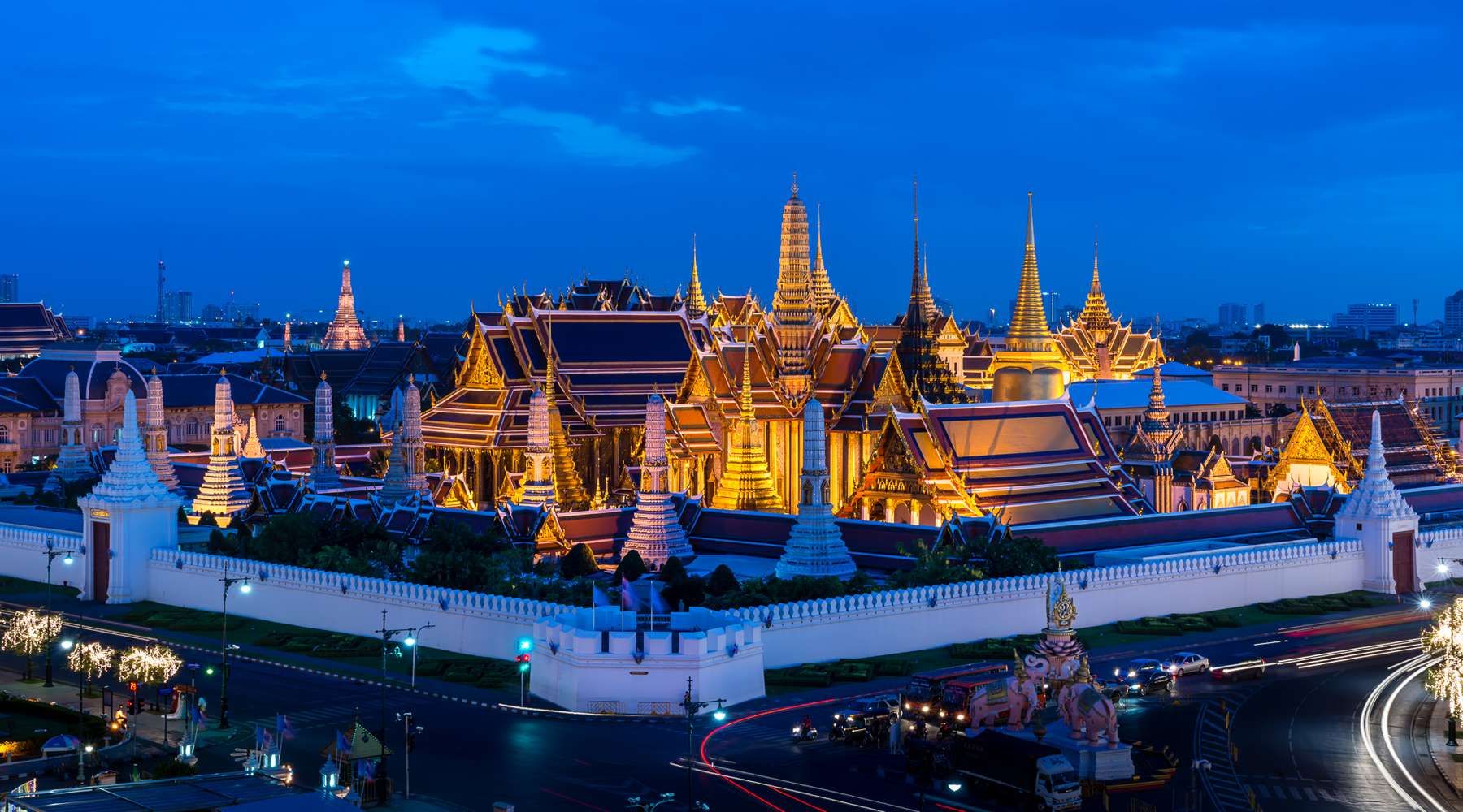 Cung Dien Hoang O Bangkok